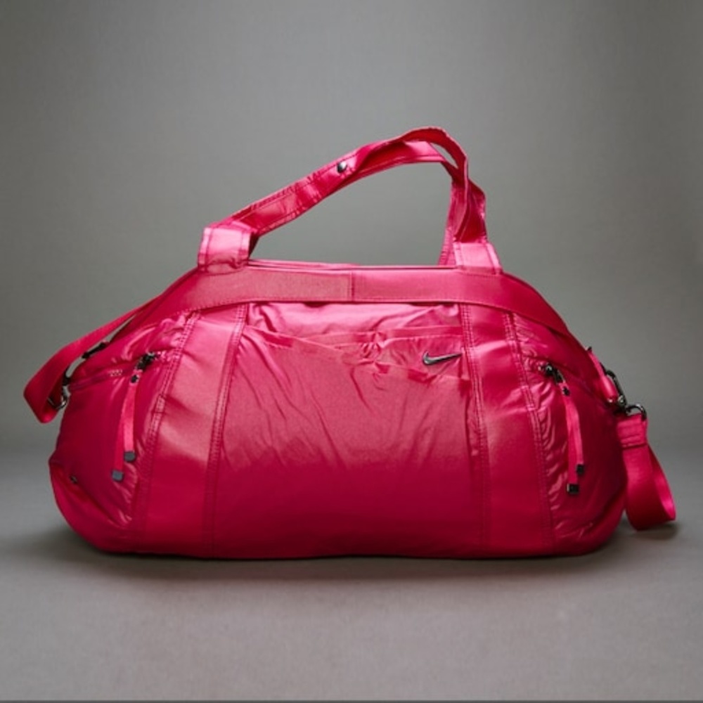 Nike Victory Gym Club bag in Sport Fuschia